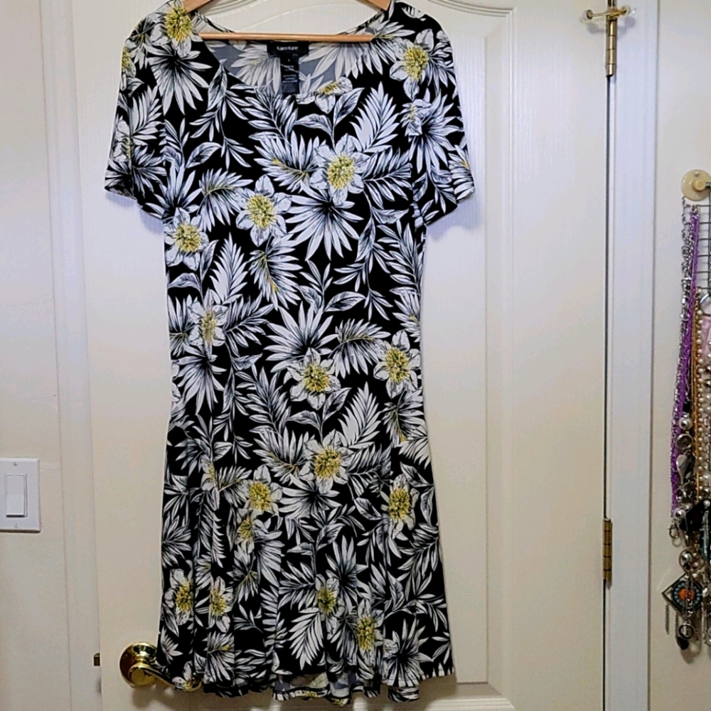 Karen Kane summer dress L